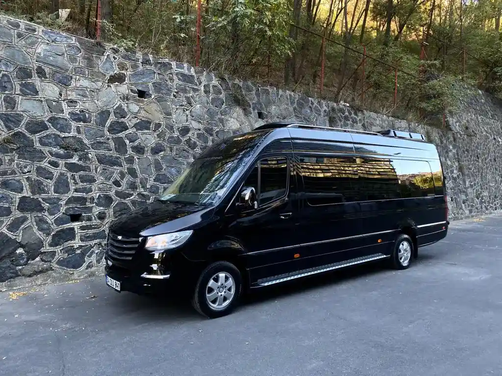 Minibus hire felixstowe